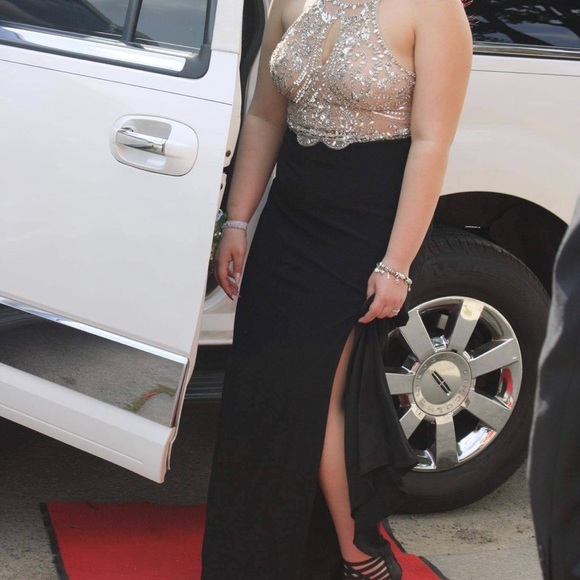 dress - Picture 2 of 3